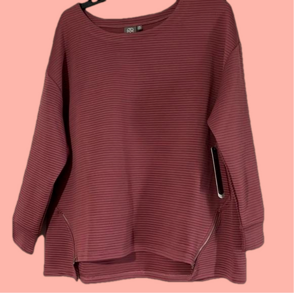 NWT Daisy Fuentes pullover top - Picture 1 of 8